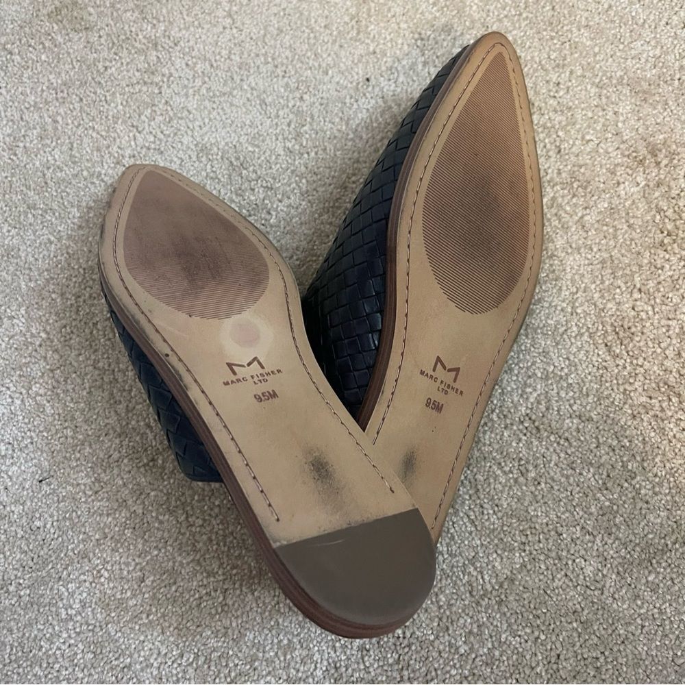 Marc Fisher Size 9.5 Slide Mules Weaved Black - image 7